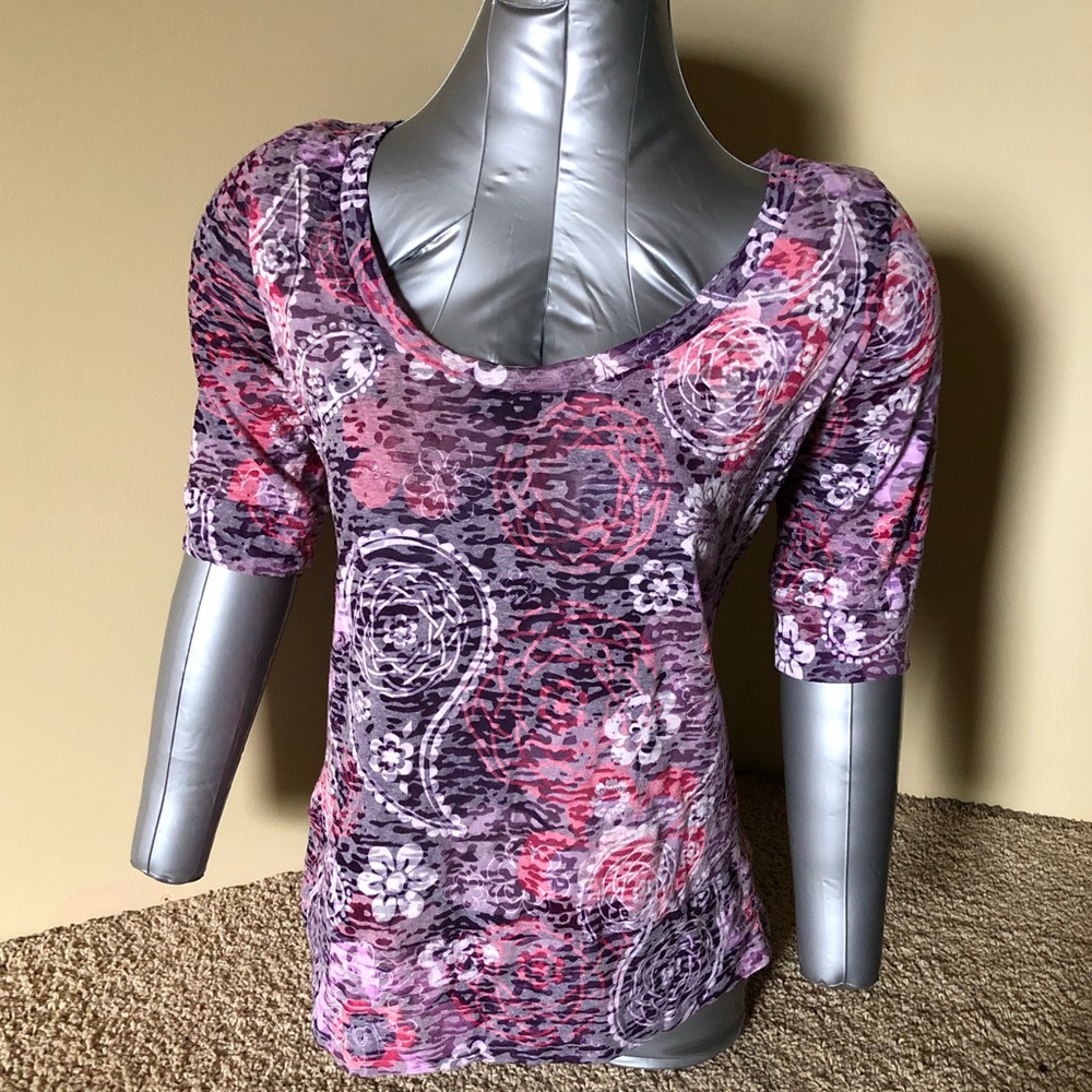 Womens Rue21 pink and purple quart sleeve top, size XL